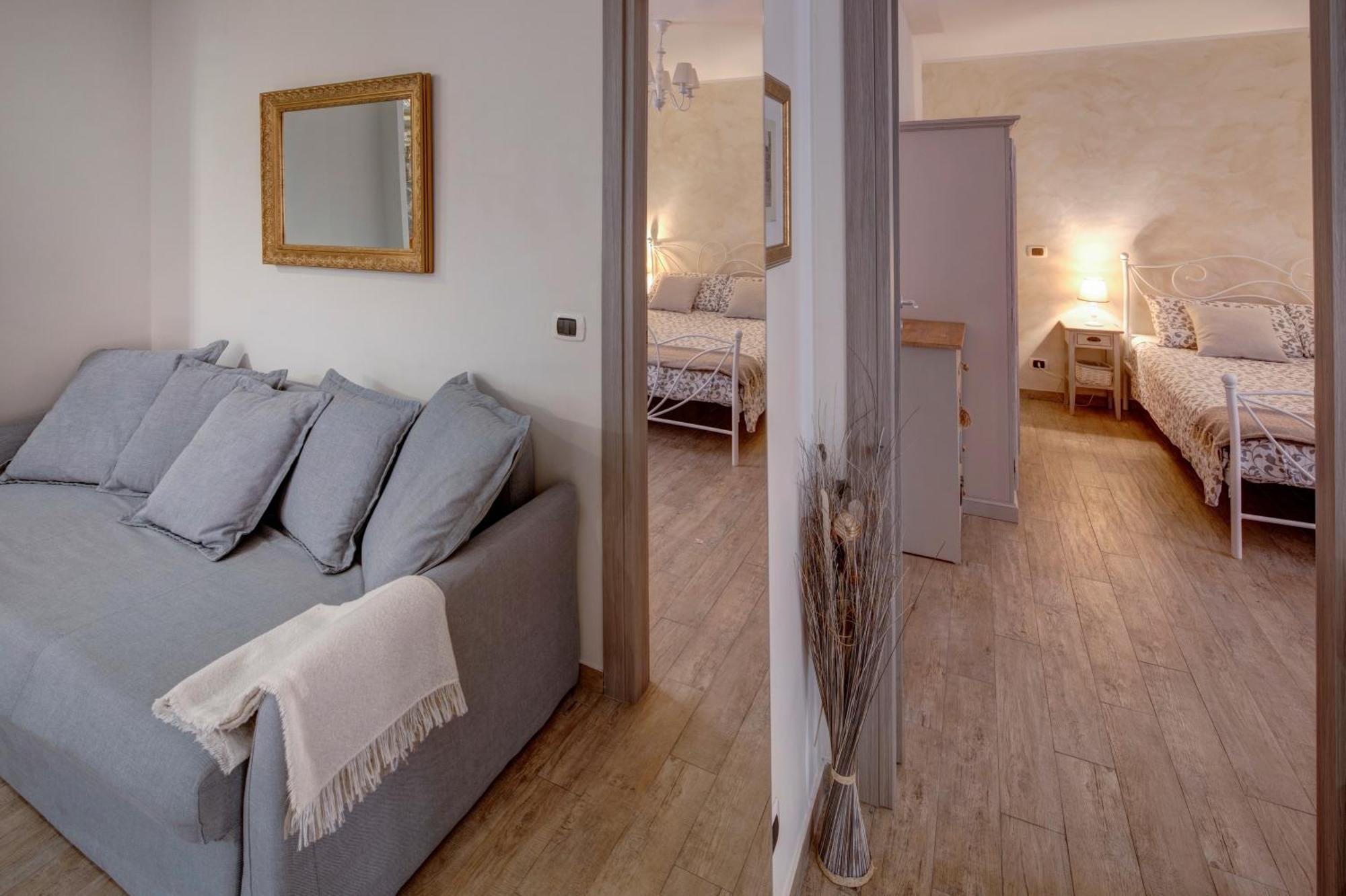 Appartement Le Bicocche Di Joyce - Luxury And Parking Nearby à Trieste Extérieur photo